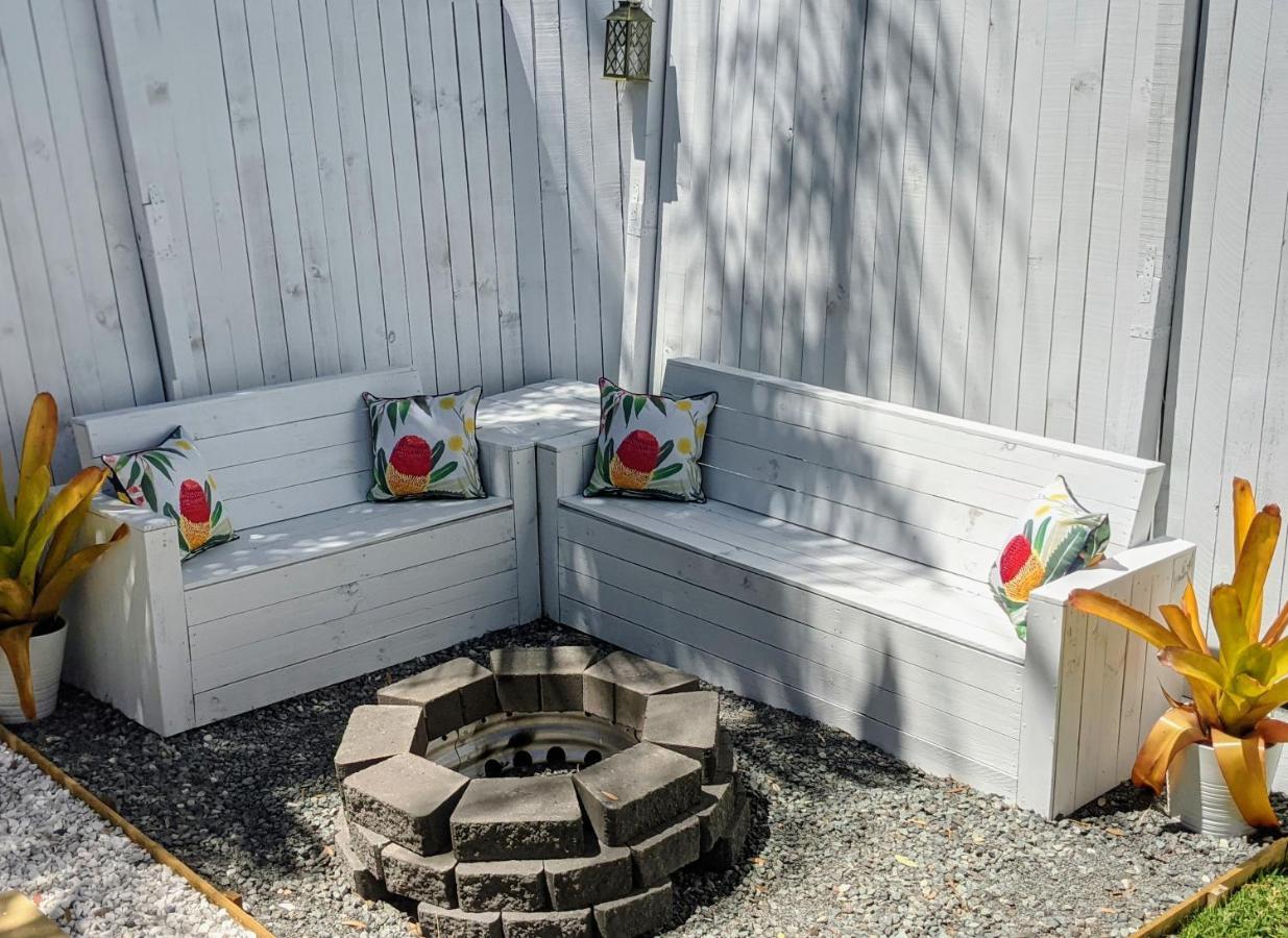 Private Outdoor Spa, Fire Pit, Cinema Room - The Cottage Coolum Beach Esterno foto