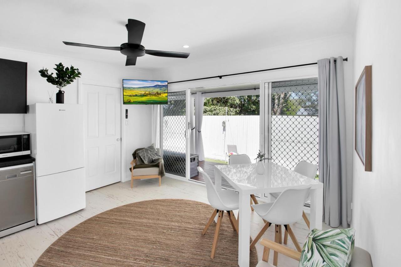 Private Outdoor Spa, Fire Pit, Cinema Room - The Cottage Coolum Beach Esterno foto
