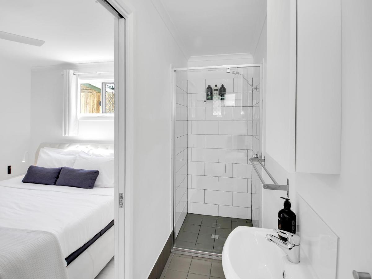 Private Outdoor Spa, Fire Pit, Cinema Room - The Cottage Coolum Beach Esterno foto