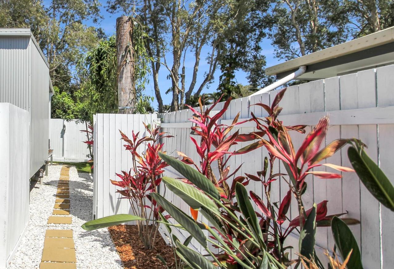 Private Outdoor Spa, Fire Pit, Cinema Room - The Cottage Coolum Beach Esterno foto