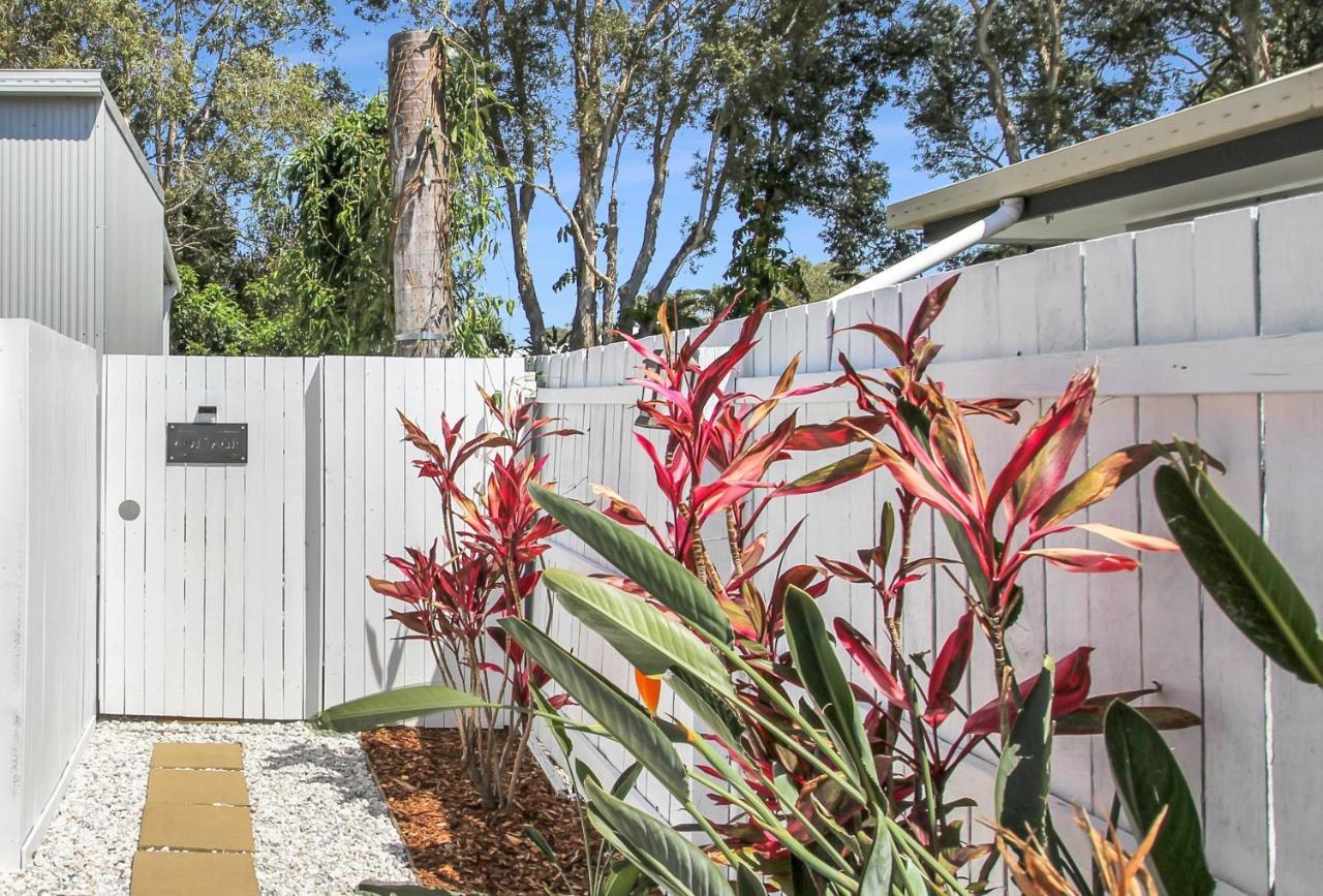 Private Outdoor Spa, Fire Pit, Cinema Room - The Cottage Coolum Beach Esterno foto