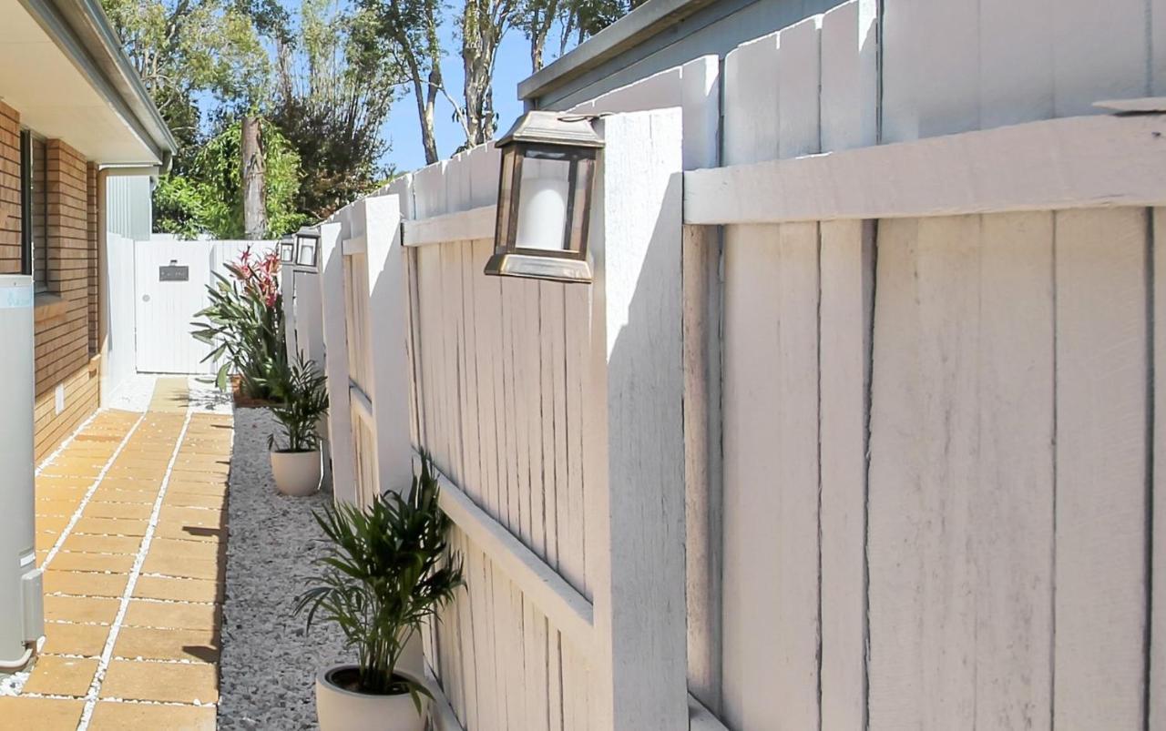 Private Outdoor Spa, Fire Pit, Cinema Room - The Cottage Coolum Beach Esterno foto